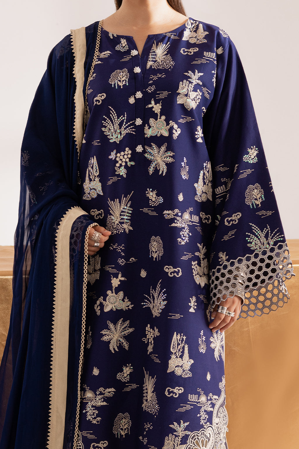 Vanya - Celine’ CN-13 (3pc)