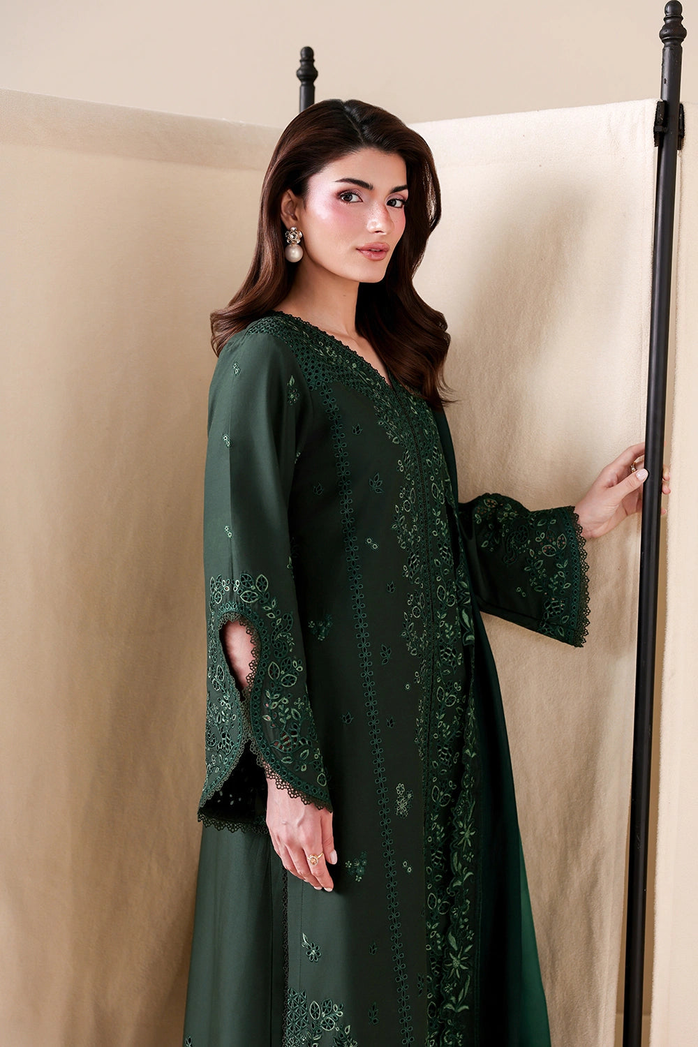 Azure Luxury Lawn’ 26 - Shades Of Emerald (3pc)