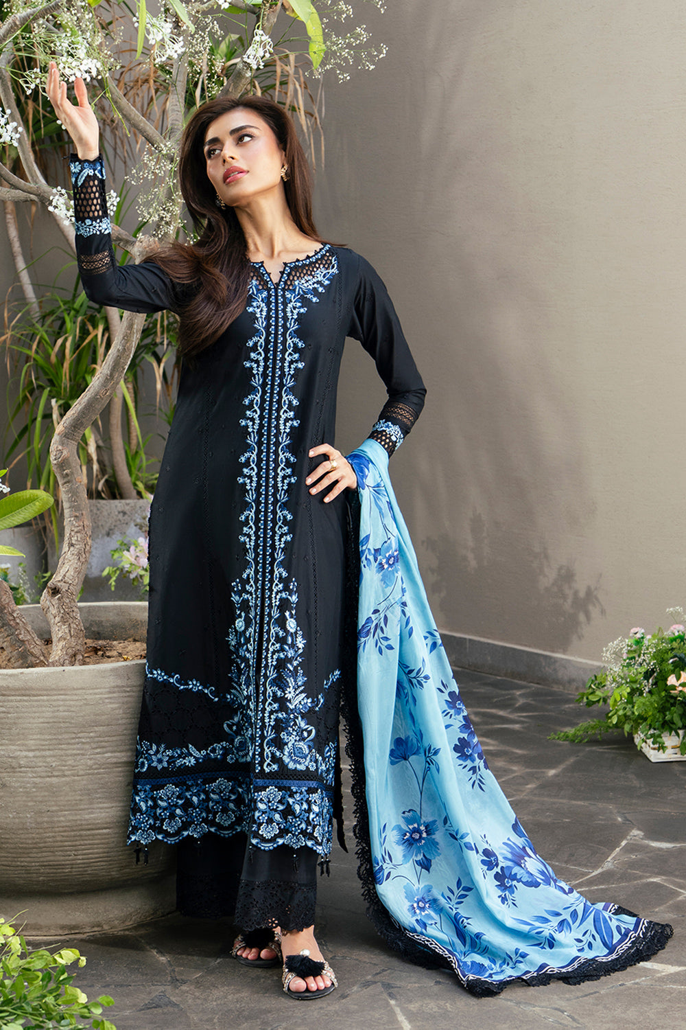 Azure Luxury Lawn’25 - Black Amour (3pc)