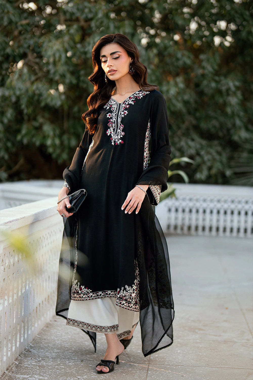 Azure Festive Vogue’26 - Black Swan (3pc)