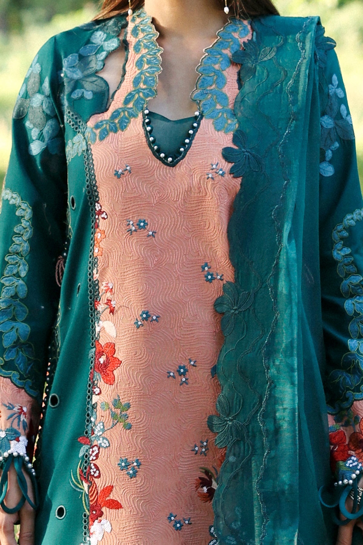 Afrozeh A Lawn’ 26 - Daliya (3pc)