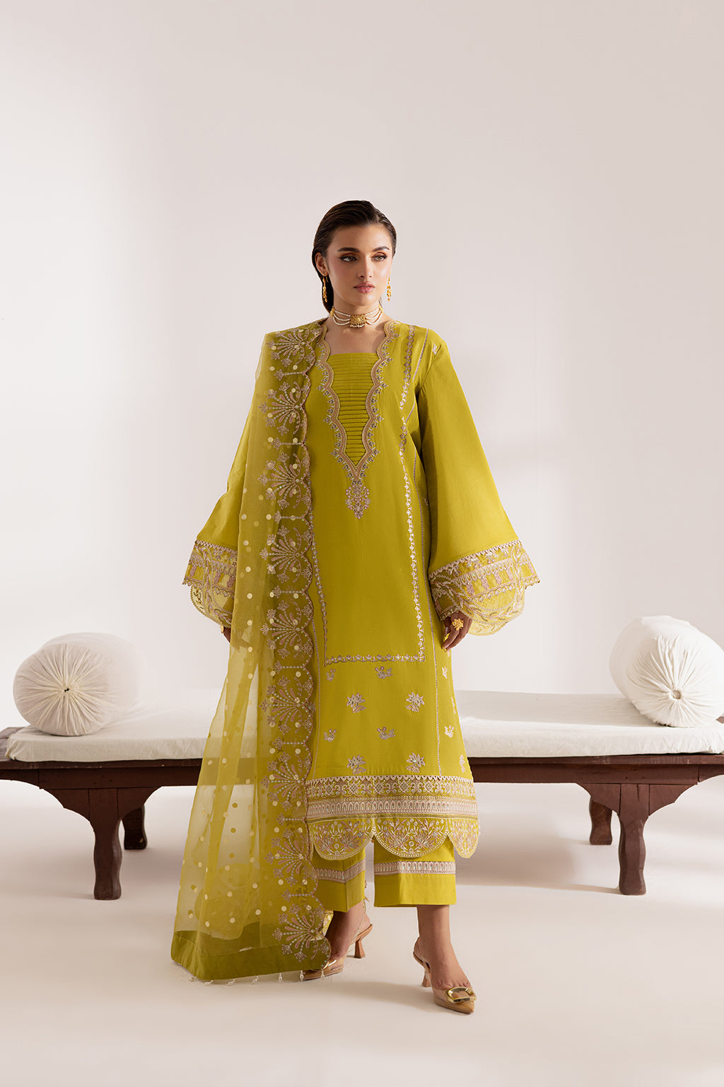 Vanya - Celine’ CN-08 (3pc)