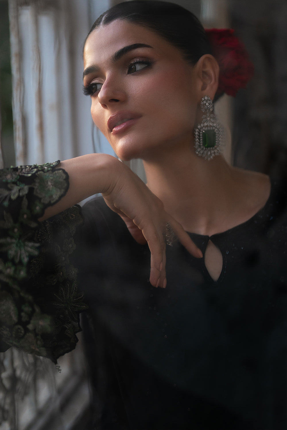 Azure Festive Ensembles’25 - Shadowlit (3pc)