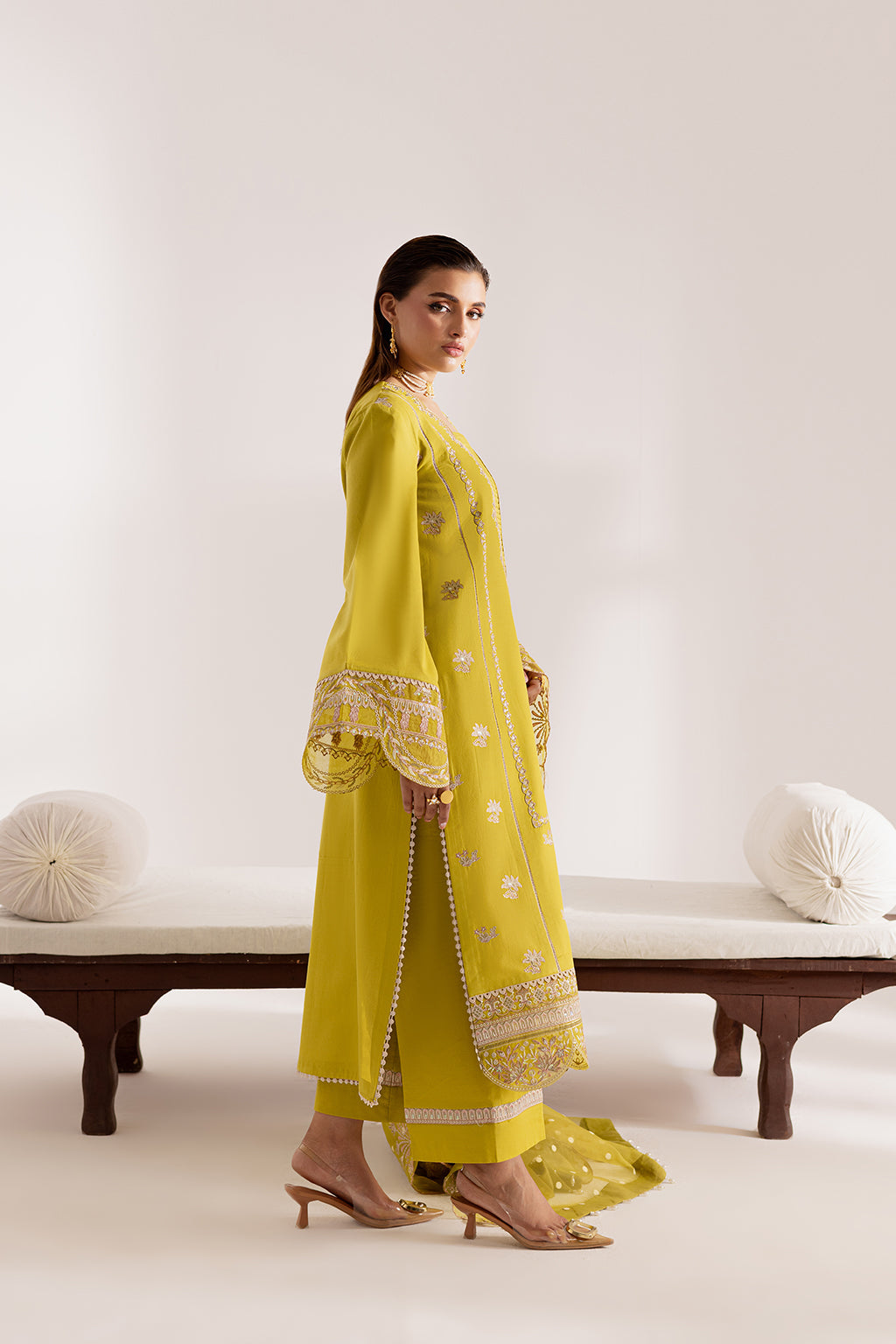 Vanya - Celine’ CN-08 (3pc)