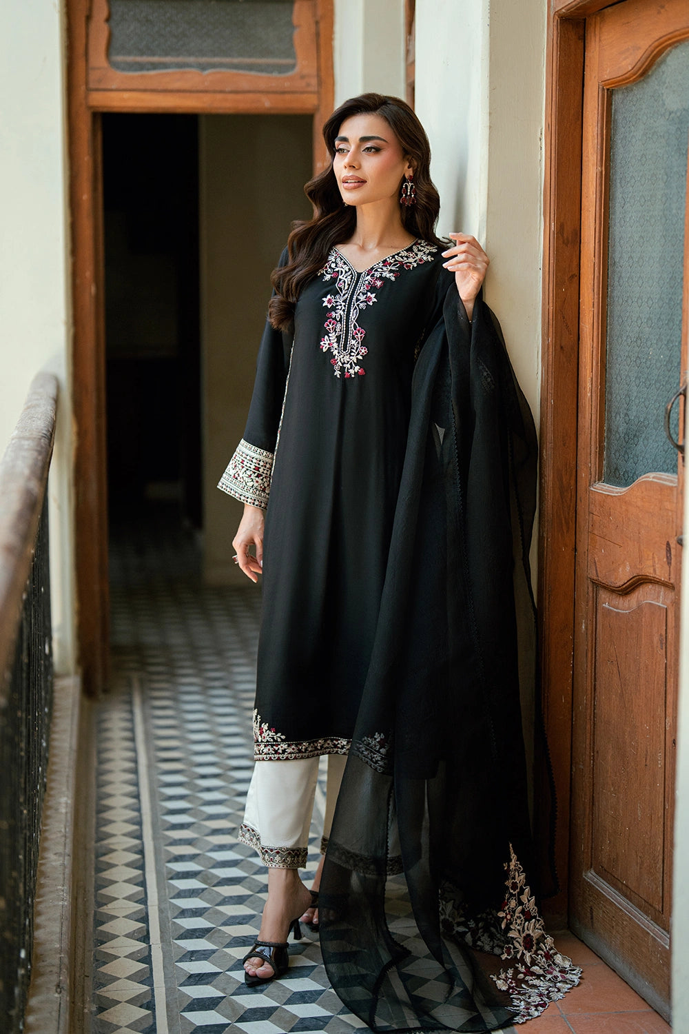 Azure Festive Vogue’26 - Black Swan (3pc)