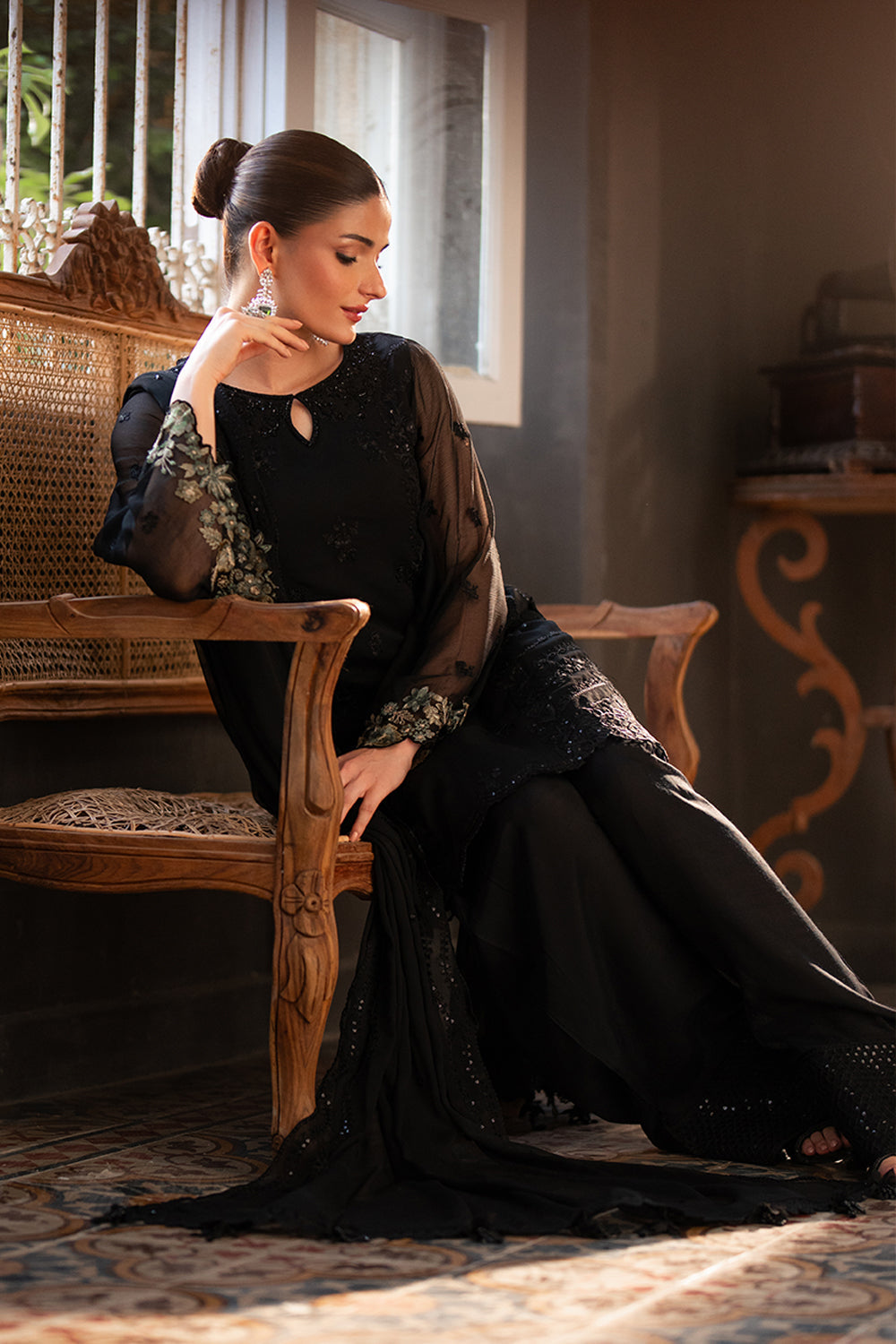 Azure Festive Ensembles’25 - Shadowlit (3pc)