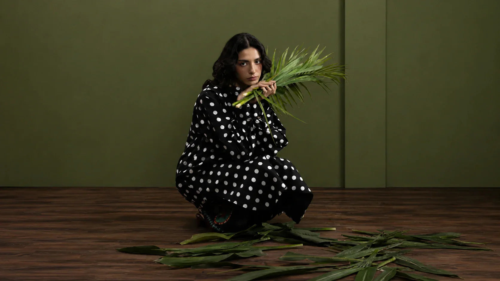 Online vs In-Person: Where Should You Buy Desi Fashion?