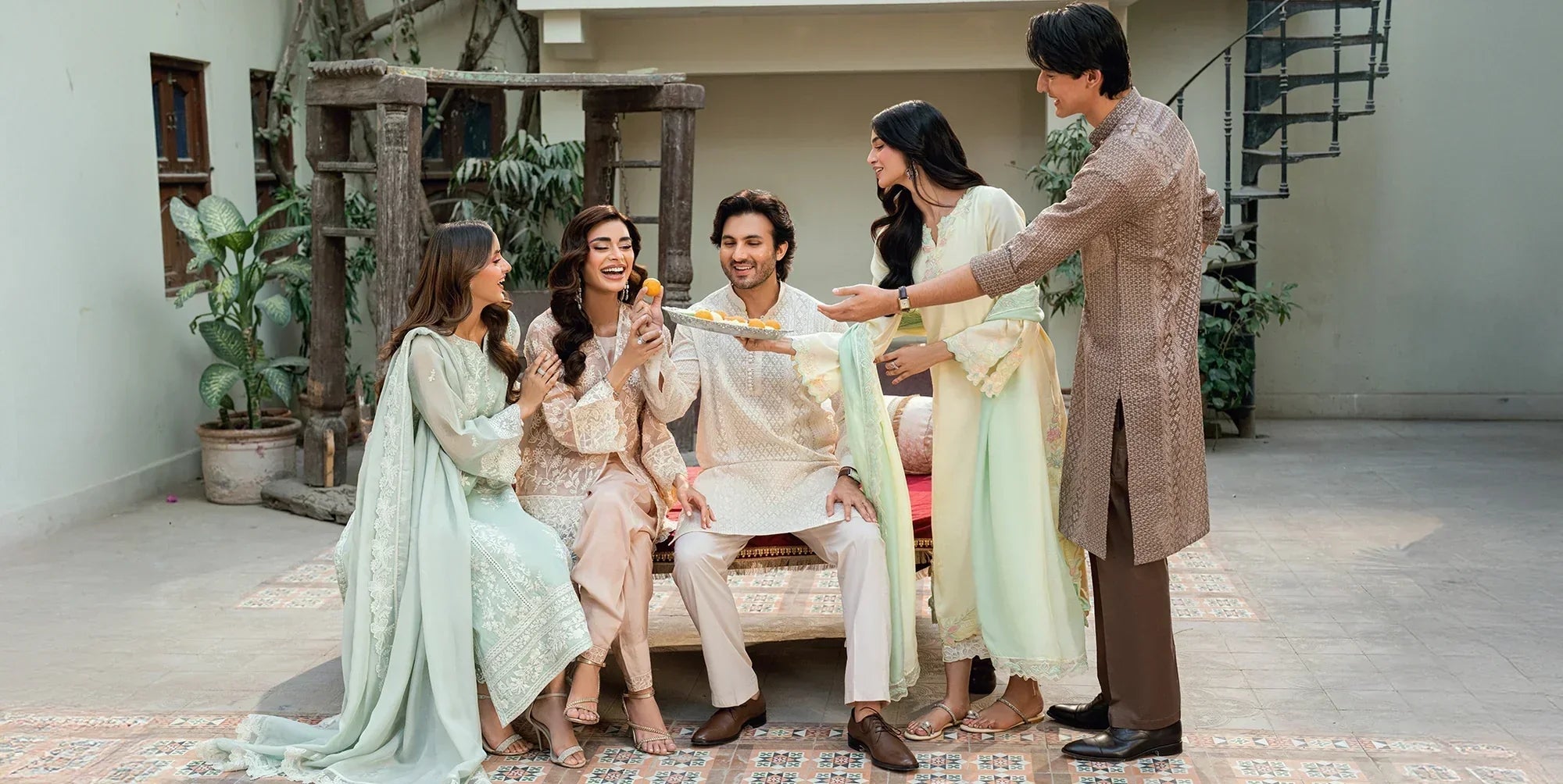 Weather-Appropriate Wedding Wear: Pakistani Suits for UK Seasons