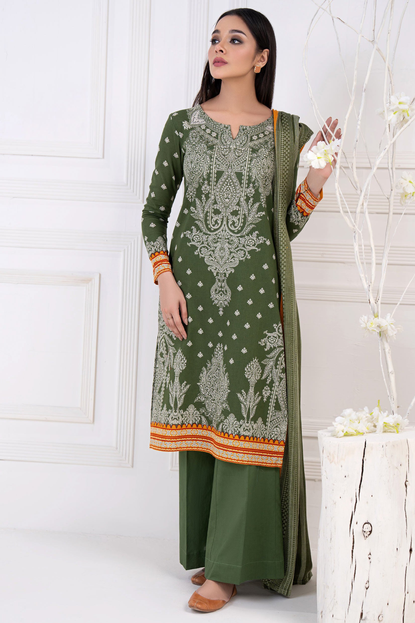 Limelight Khaddar Suit (3pc)