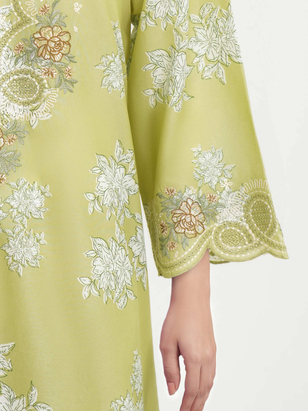 Limelight Printed Lawn Embroidered Suit’26 (3pc)