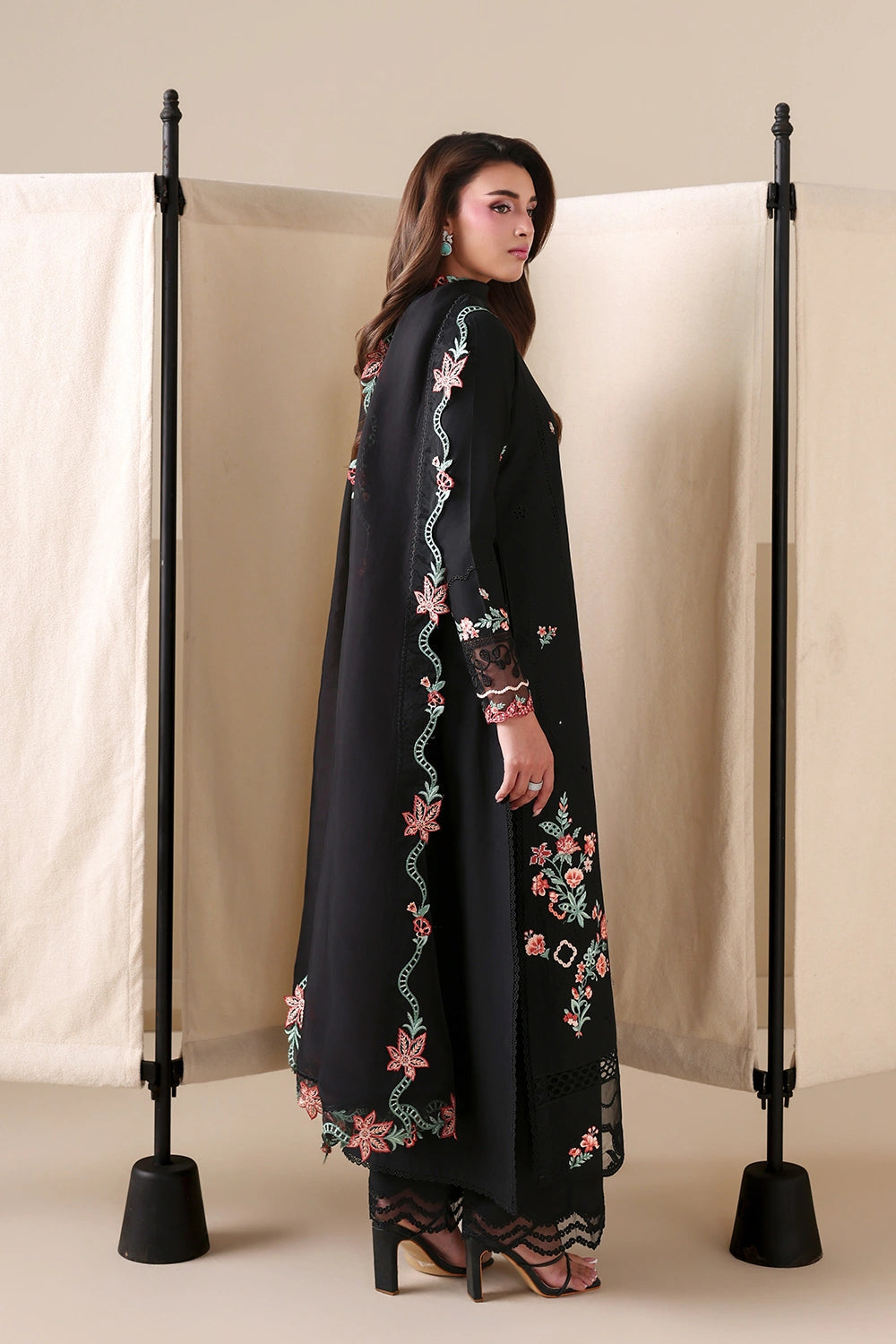 Azure Luxury Lawn’ 26 - Deep Black (3pc)