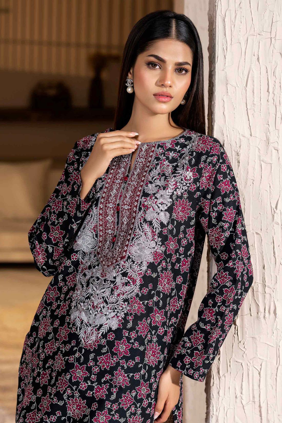 Limelight - Khaddar Embroidered Suit (2pc)