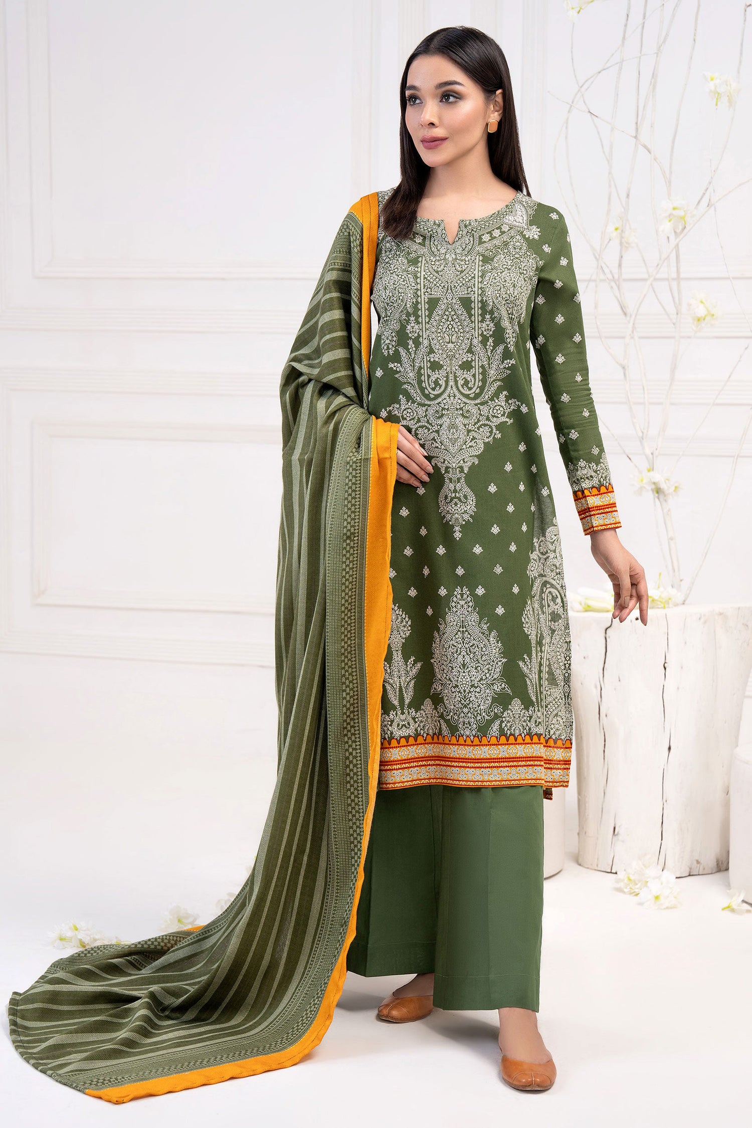 Limelight Khaddar Suit (3pc)