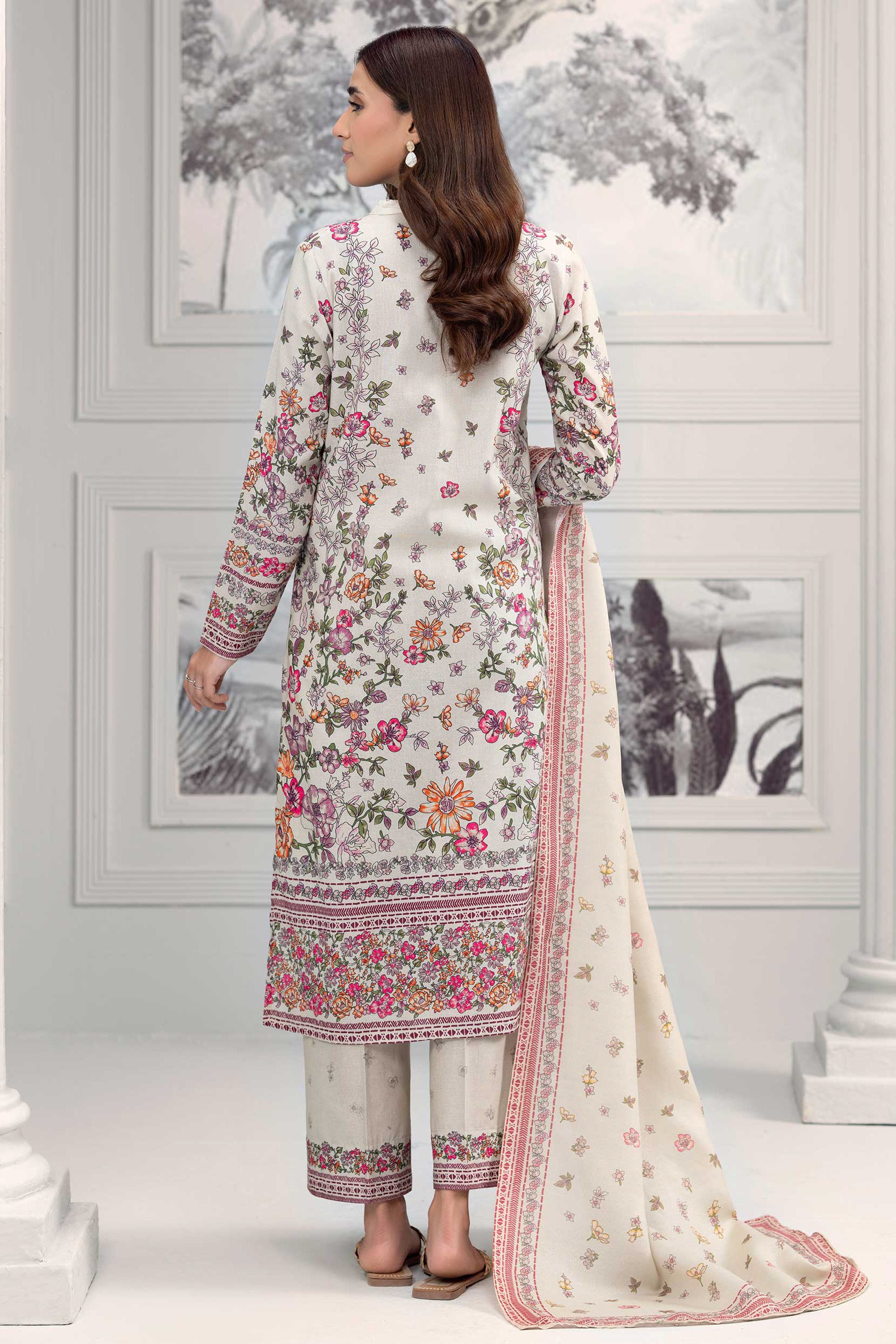 Limelight - Printed Khaddar Suit (3pc)