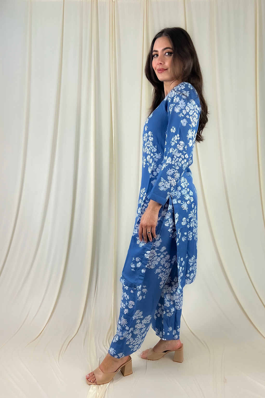 Filhaal Winter Linen Prints 