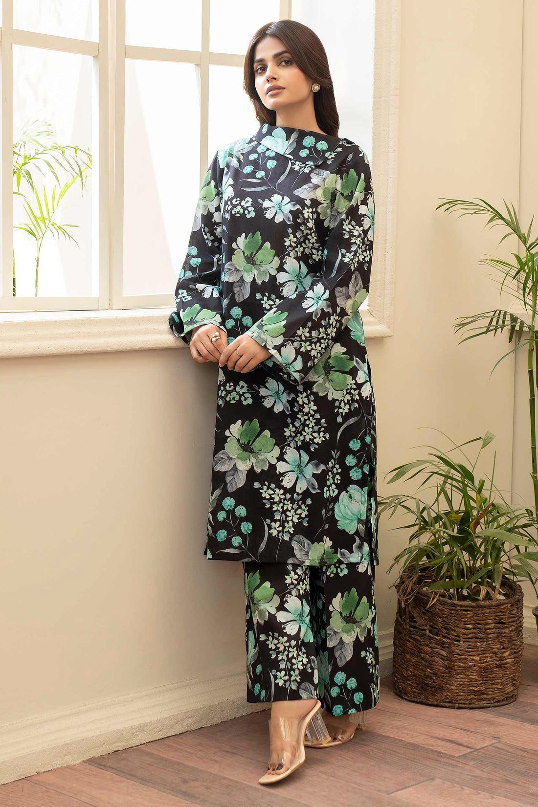 Limelight - Khaddar Printed Suit (2pc)