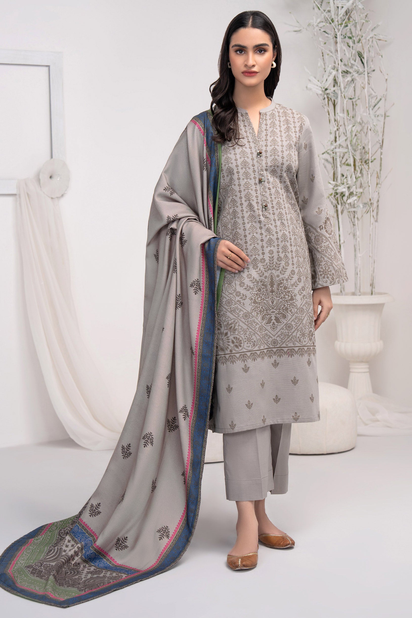 Limelight - Printed Khaddar Suit (3pc)