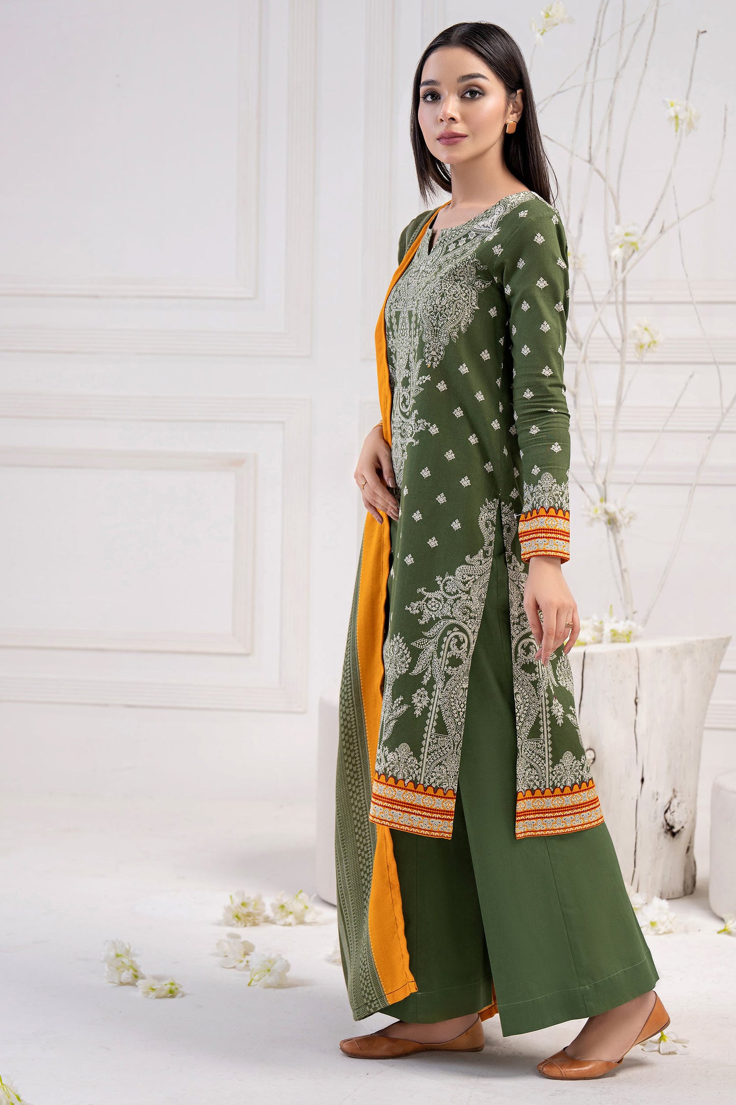 Limelight Khaddar Suit (3pc)